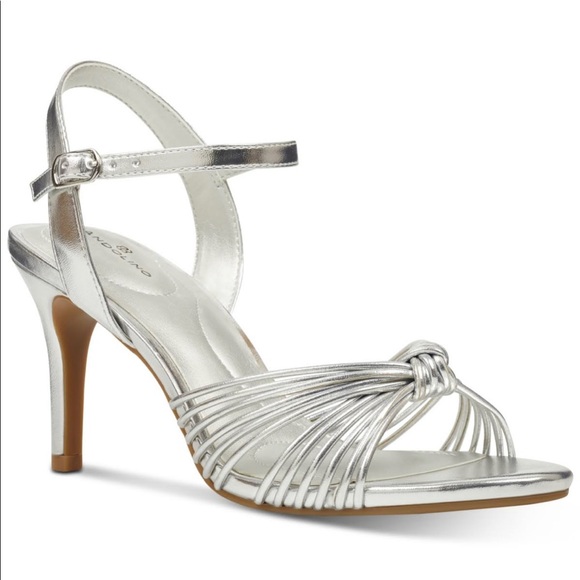 🎉HP 2X🎉SIZE 7.5 Bandolino Jionzo Silver Strap Heels - Picture 2 of 5